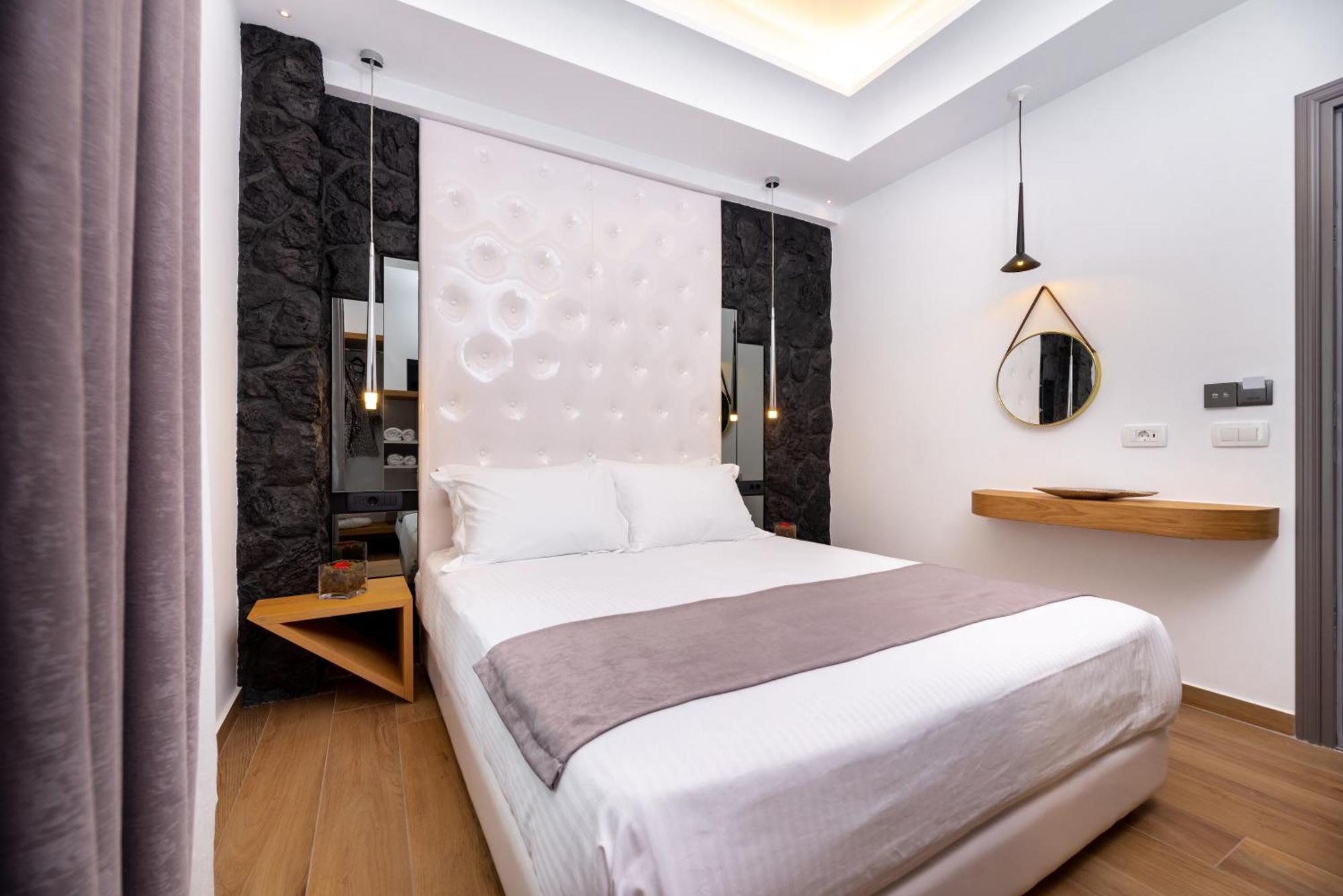 Deluxe Hotel Santorini Fira  Bilik gambar