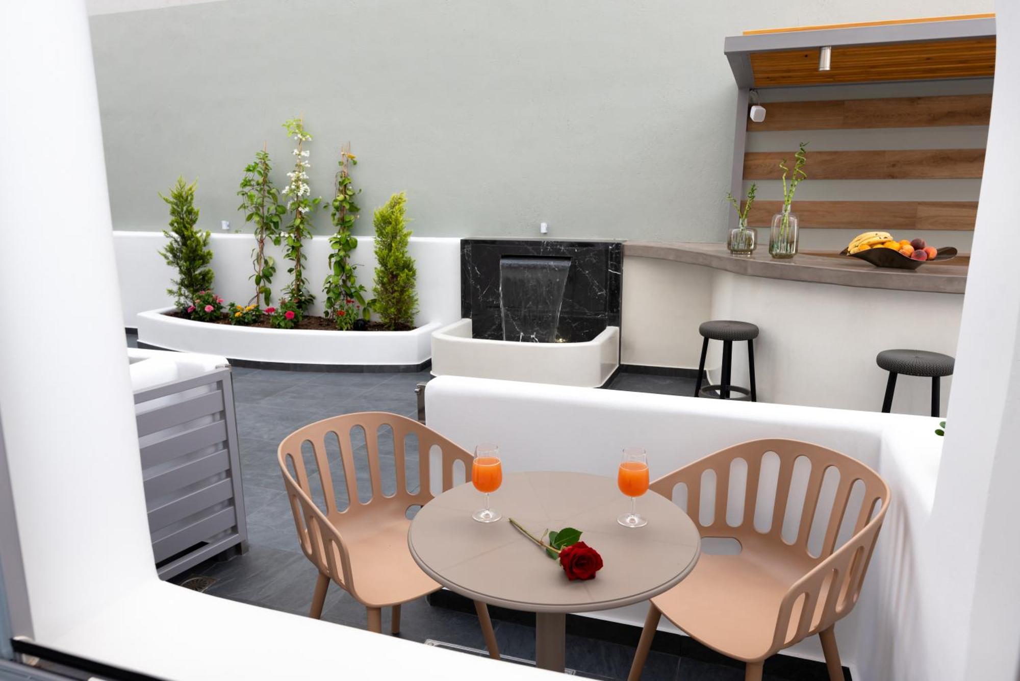 Deluxe Hotel Santorini Fira  Bilik gambar