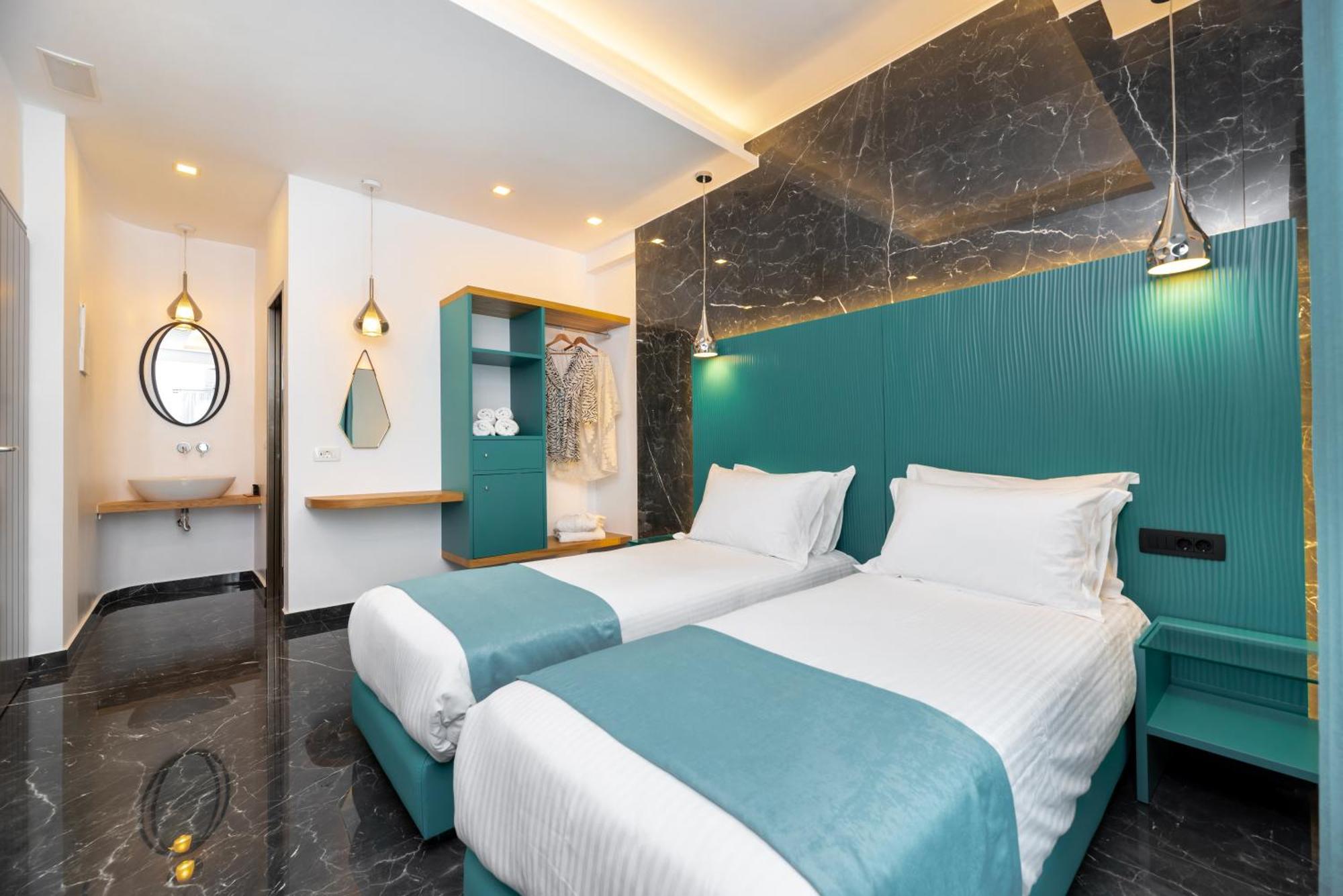 Deluxe Hotel Santorini Fira  Bilik gambar