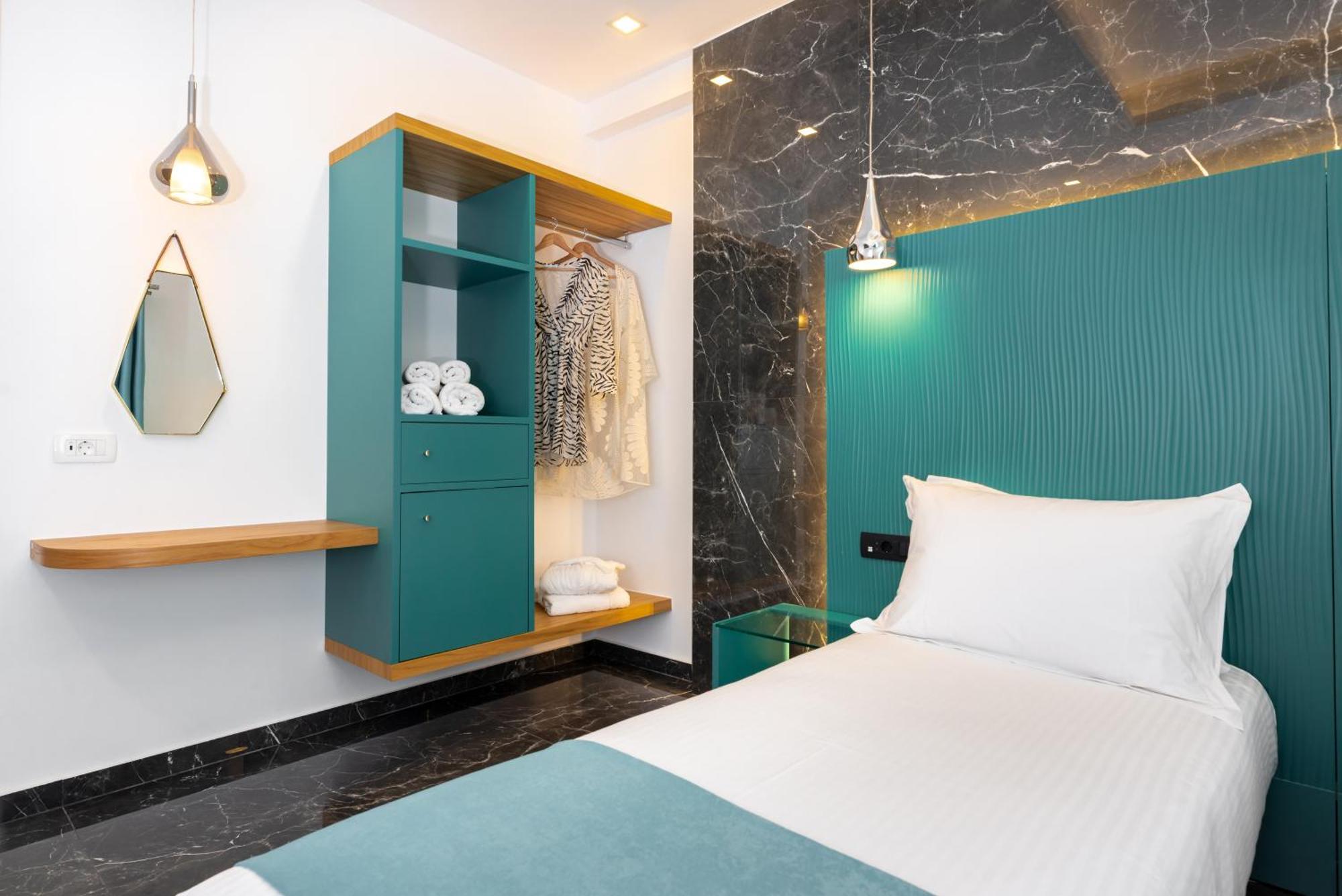 Deluxe Hotel Santorini Fira  Bilik gambar